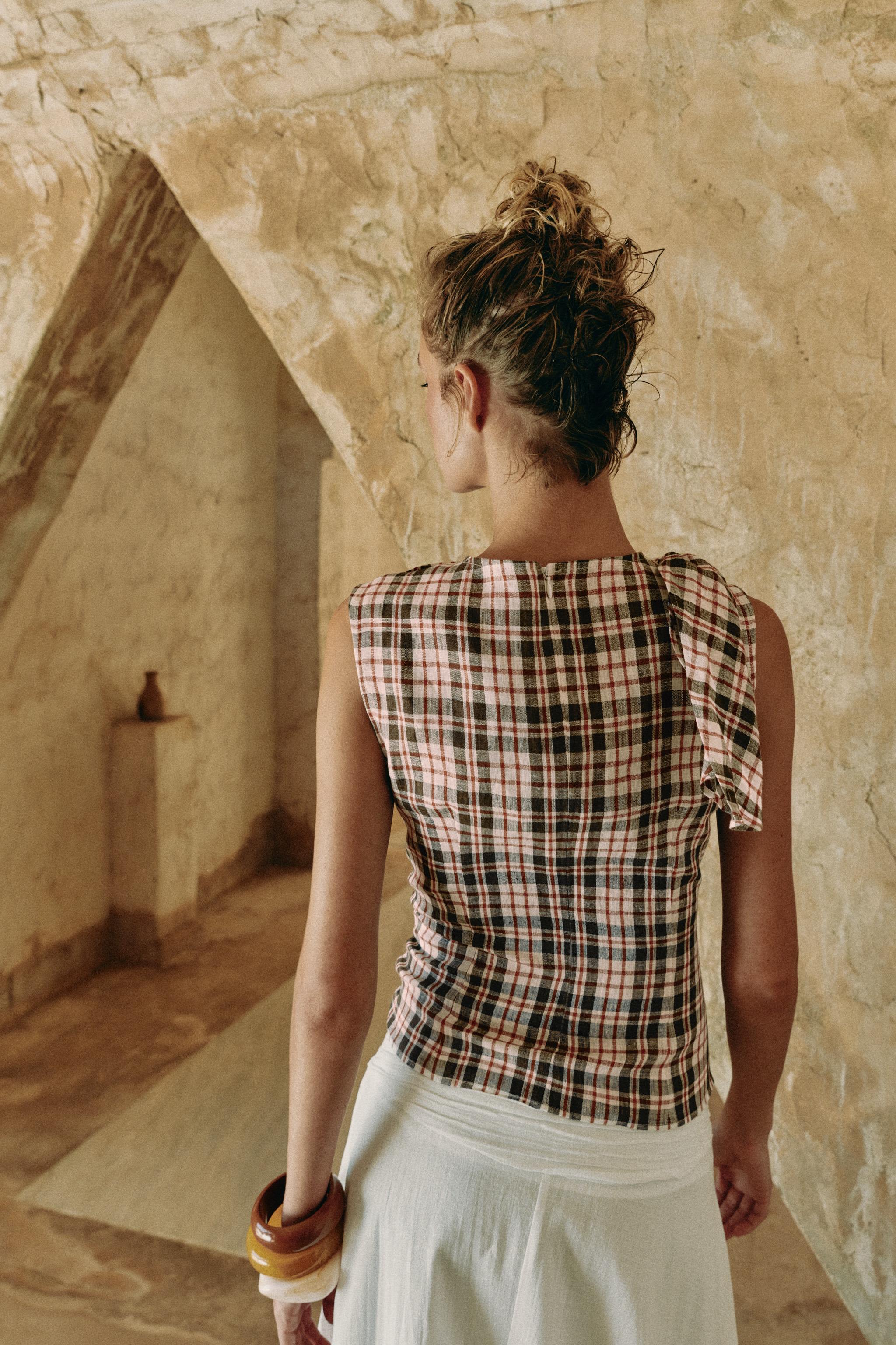 100% LINEN PLAID TOP